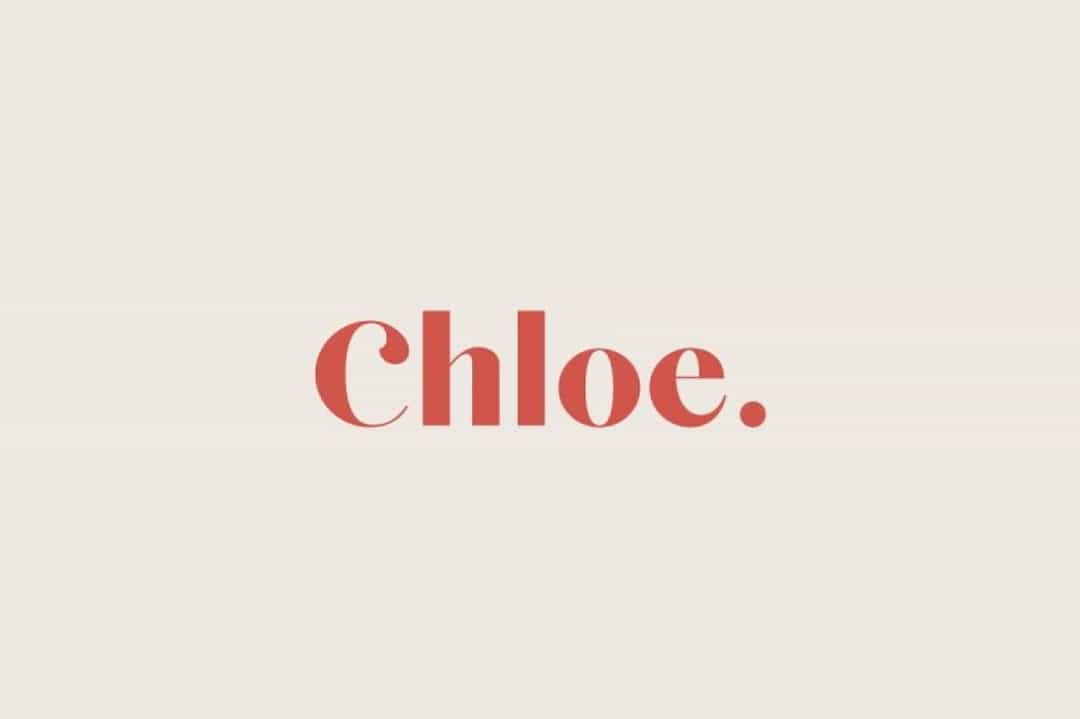 Chloe Font Image 1