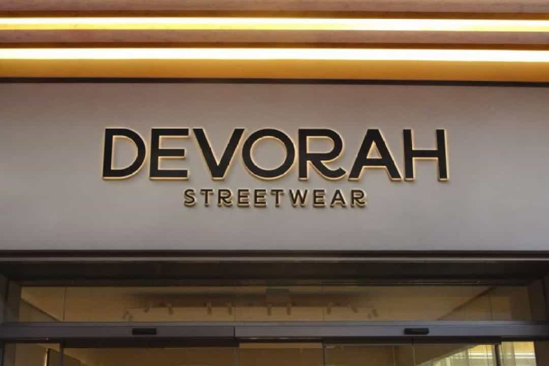 Retro Greathe Font Image 2