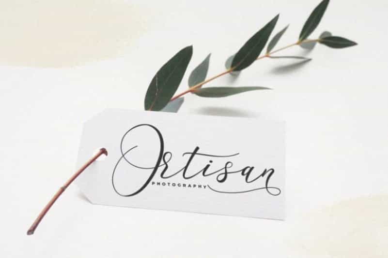 Sarodime Script Font Image 3