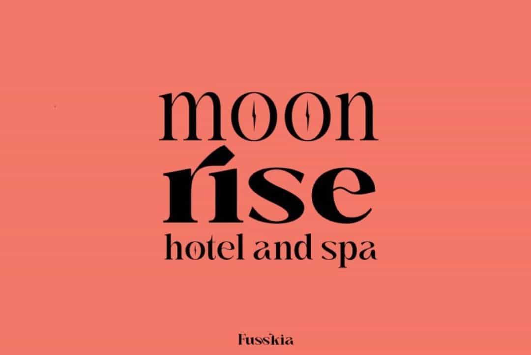 Fusskia Font Image 2