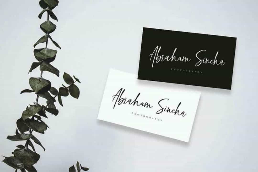 Mellyana Script Font Image 2