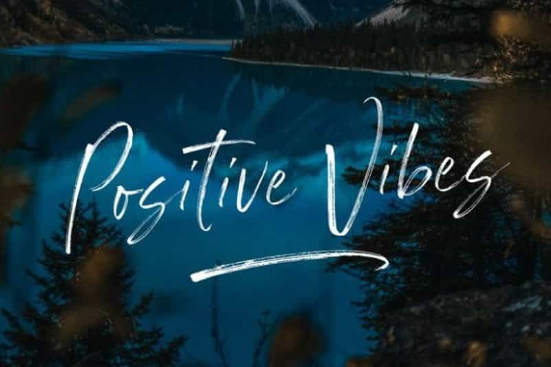 Light Brighter Brush Font Image 2