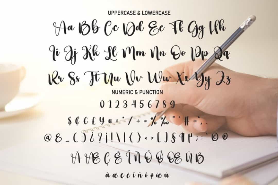Runday Font Image 9
