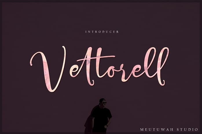 Vettorell Script Font