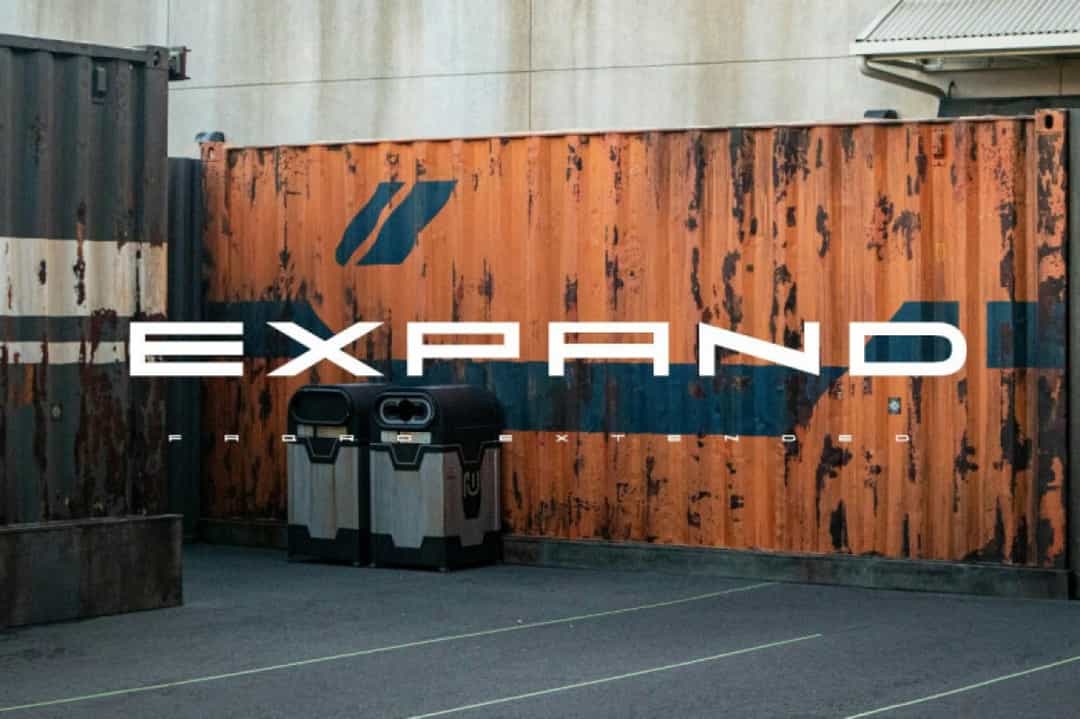 Faqro Extended Expand Font Image 1